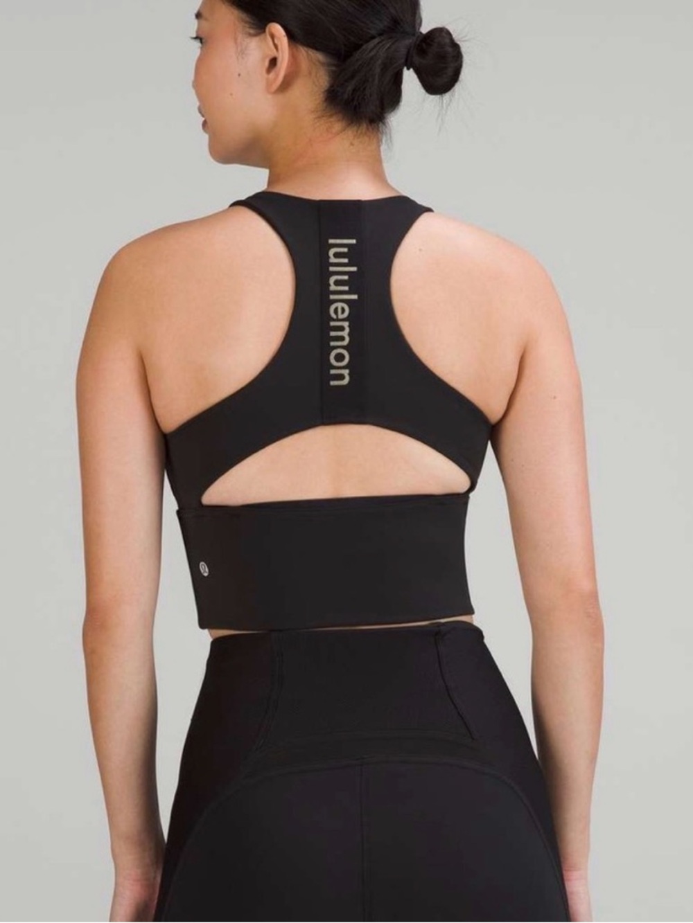 lululemon athletica Everlux logo elastic shelf tank size 6